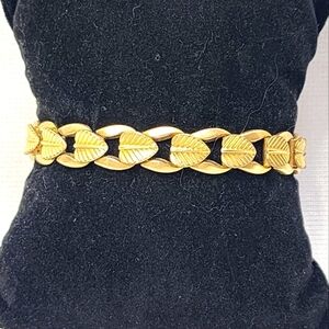 Vintage Gold Floral Bracelet Signed Americ Floralty
